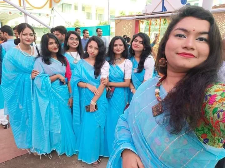 চুমকি শাড়ি নারীর ঐতিহ্যের অনন্য প্রতীক